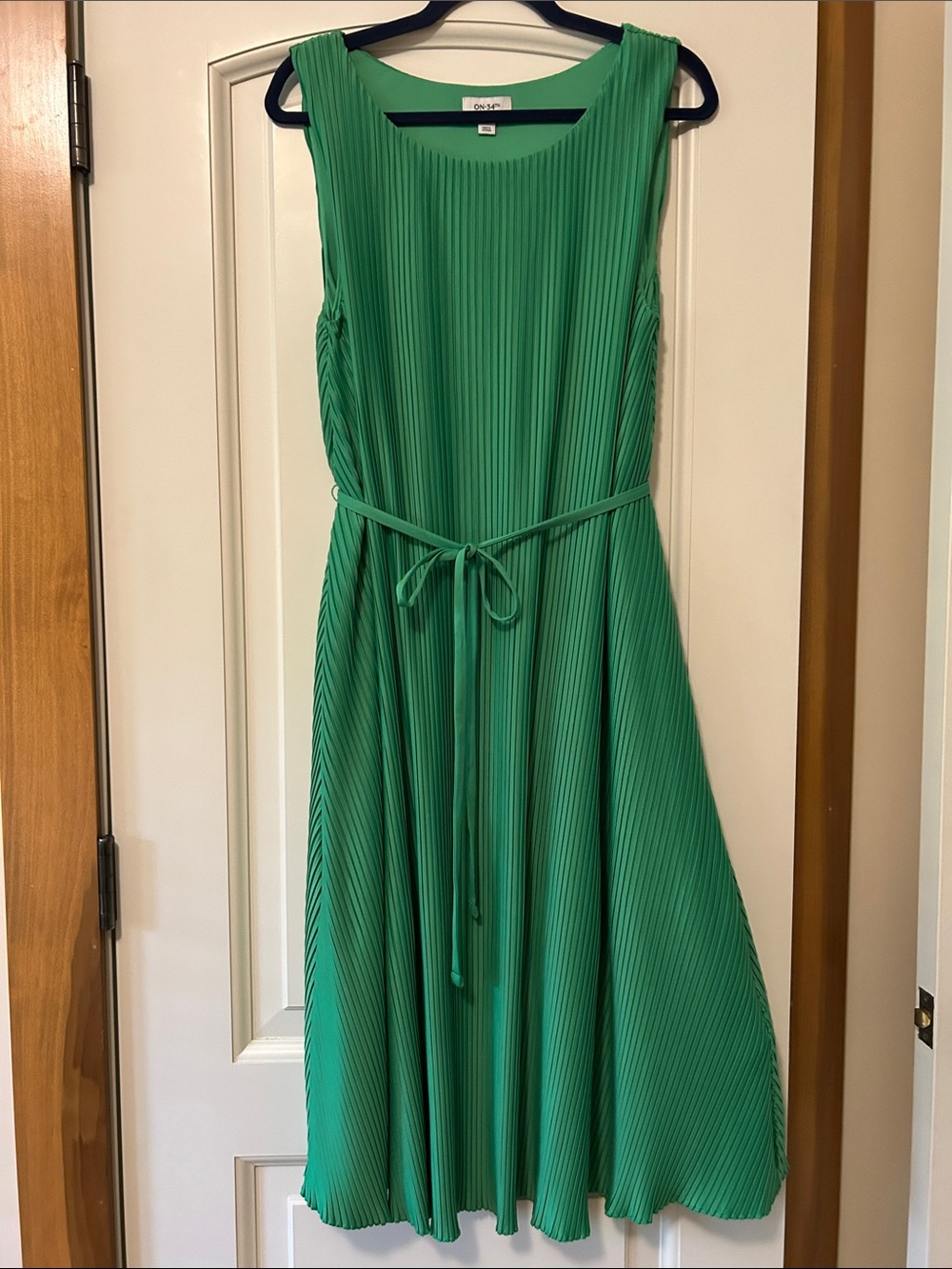 Pleated Midi Dress with Tie Belt in Green